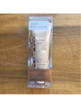 Women’s Sun + Moon Daily Exfoliating Face Wash Scrub – 5.1 fl oz – NIB